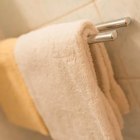 Enri Theater Und Bruderhaus Gasthof