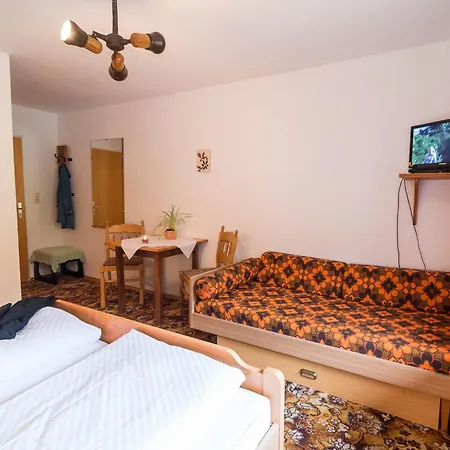 Enri Theater Und Bruderhaus Gasthof 3*