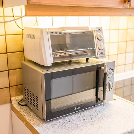 Enri Theater Und Bruderhaus 3*