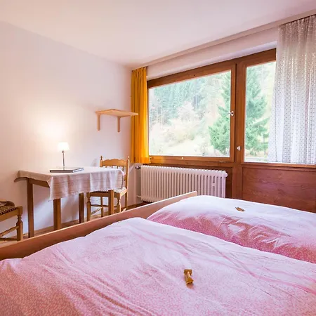 Enri Theater Und Bruderhaus 3*