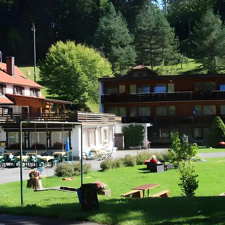 Gæstehus Enri Theater Und Bruderhaus 3*